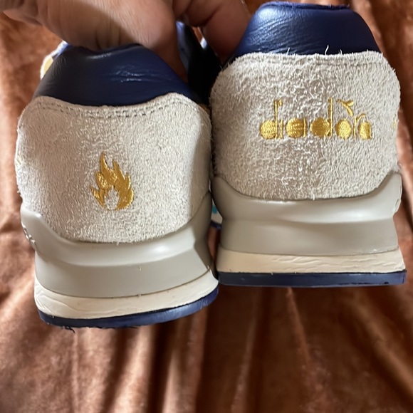 Gently Used Diadora Hanson size 8 Men’s - Picture 4 of 5